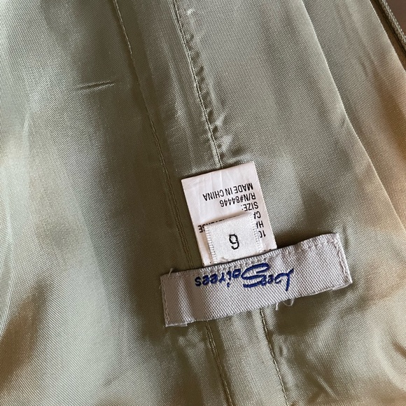 Gorgeous Sage green gown NWT - Picture 4 of 10